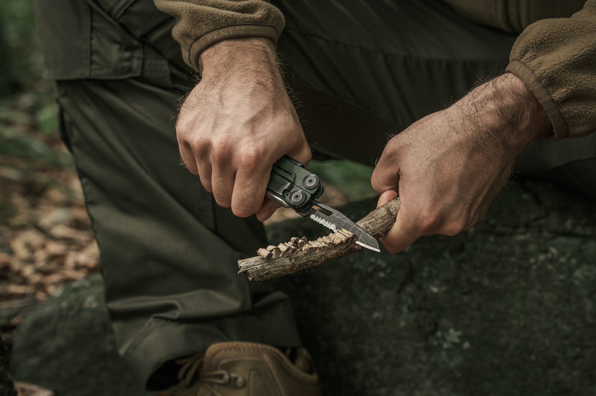 Leatherman Signal Green Topo Multitool - limited edition