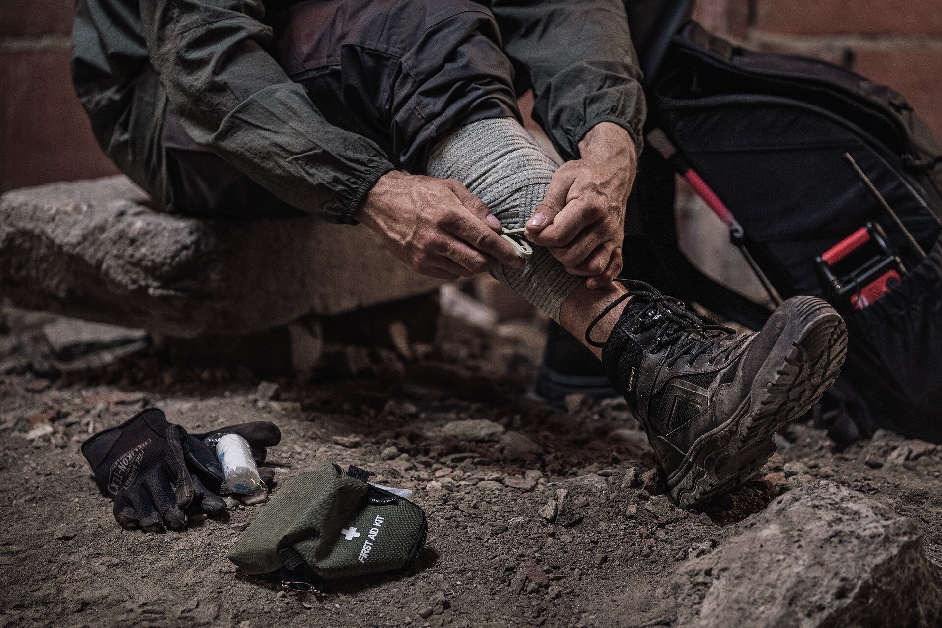 Apteczka Mil-Tec First Aid Kit Small - Olive