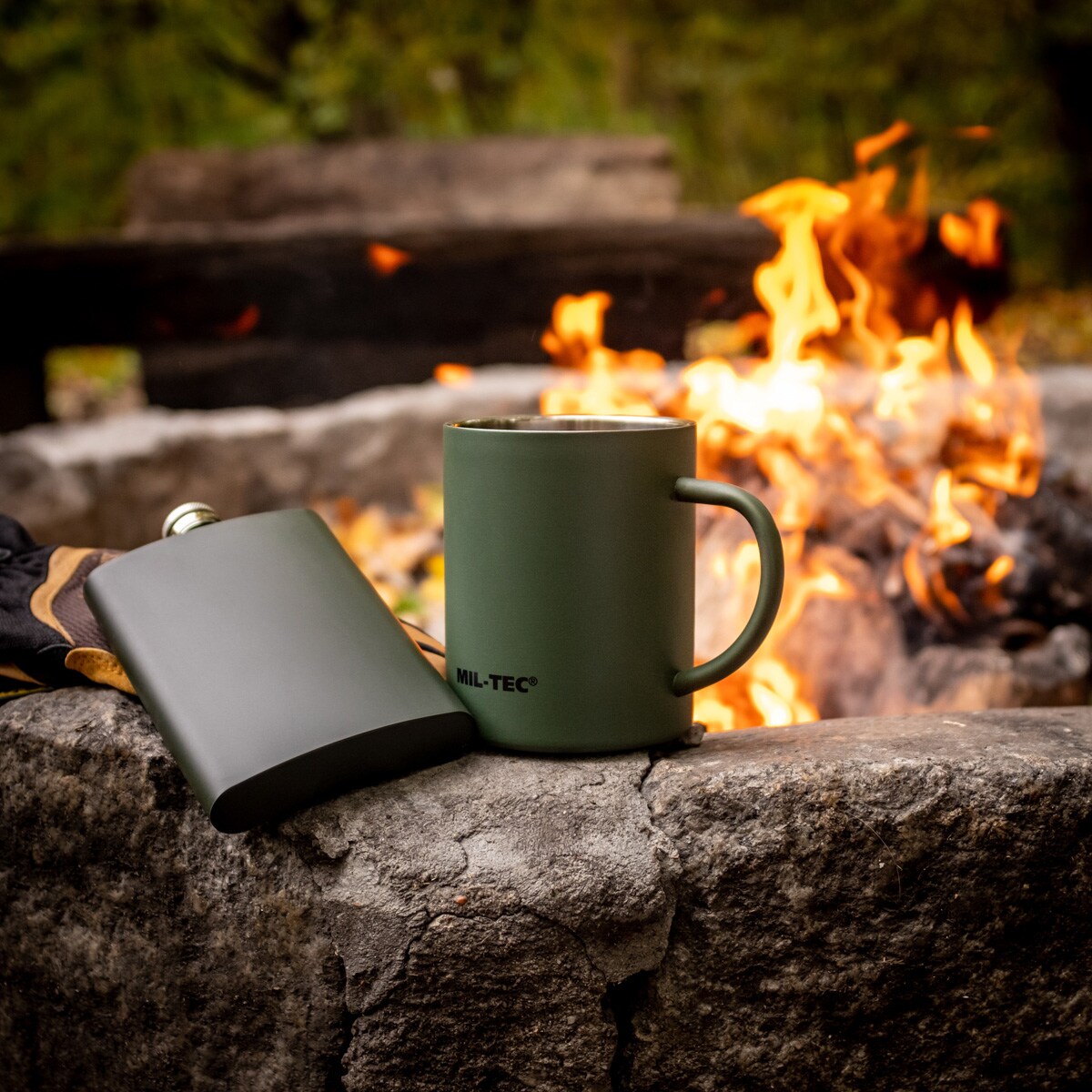 Piersiówka Mil-Tec 220 ml - Olive