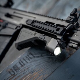 Latarka taktyczna Olight Sigurd Gunmetal Grey - 1450 lumenów
