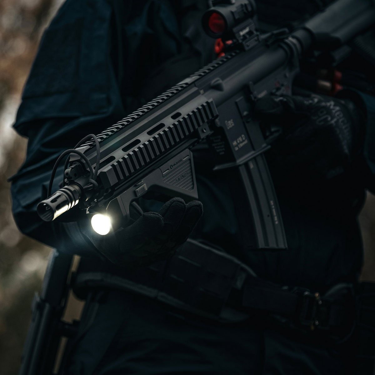 Latarka taktyczna Olight Sigurd Gunmetal Grey - 1450 lumenów