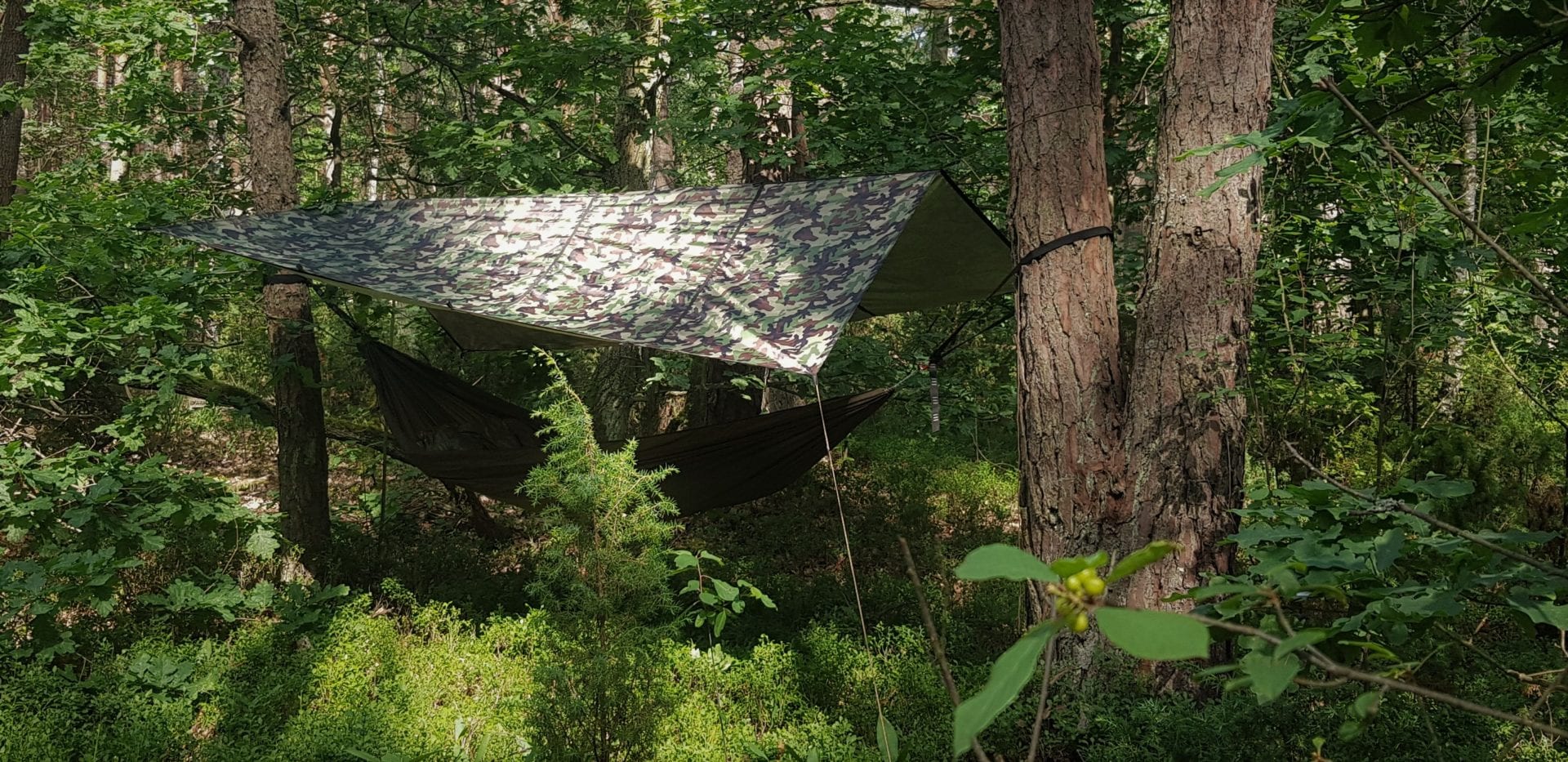 Płachta biwakowa Bushmen Thermo Tarp z termoizolacją 2x3 Camo