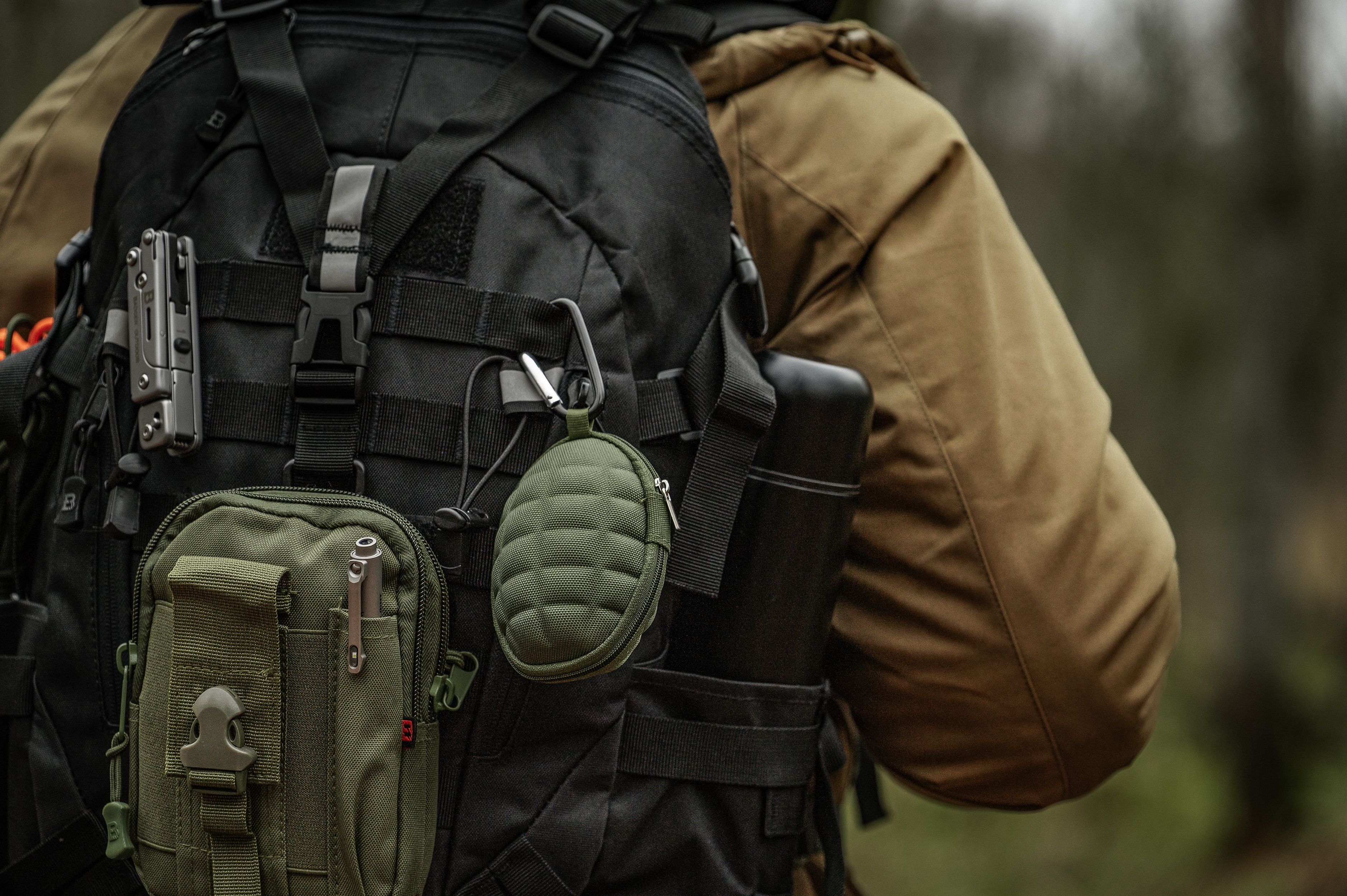 Pokrowiec Badger Outdoor Granat - Olive