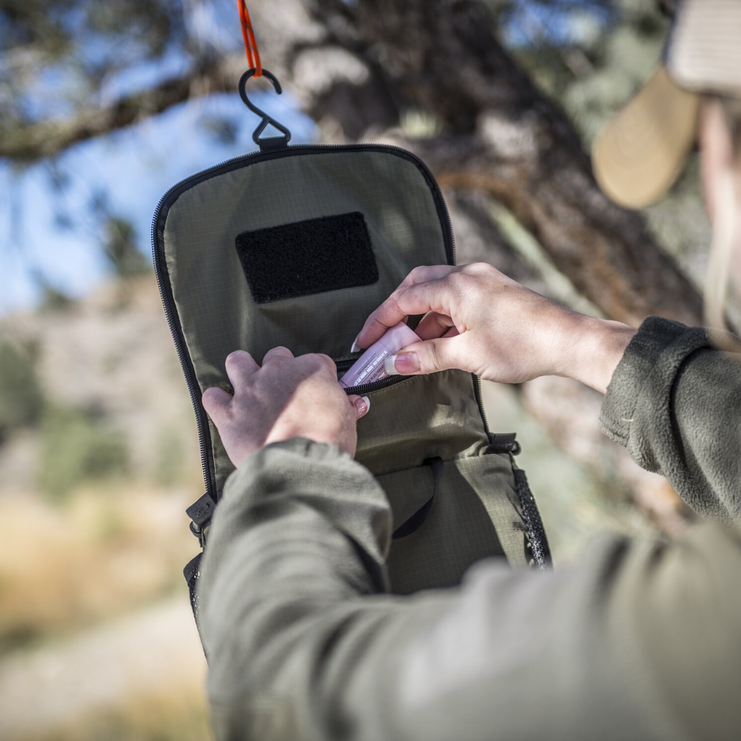 Kosmetyczka Helikon-Tex Travel Toiletry Bag - Olive Green/Black