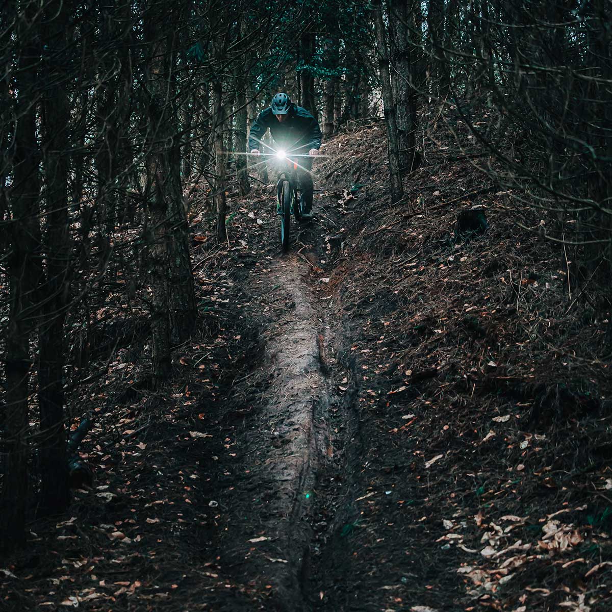 Переднє велосипедне світло з кріпленням Olight Magicshine Allty2000 - 2000 люменів