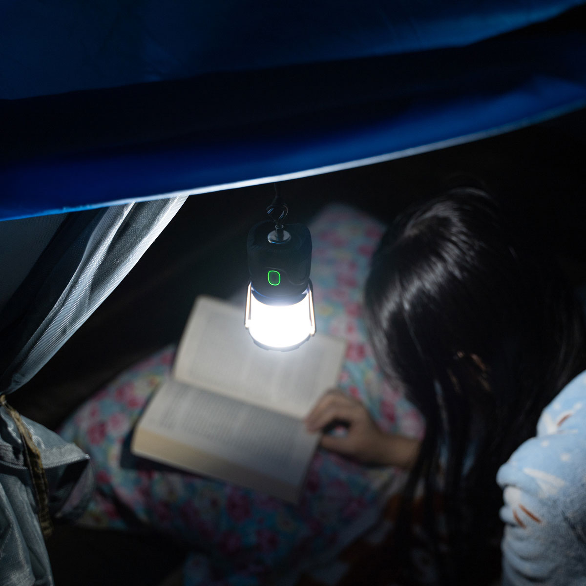 Lampa kempingowa Olight Olantern Moss Green - 360 lumenów