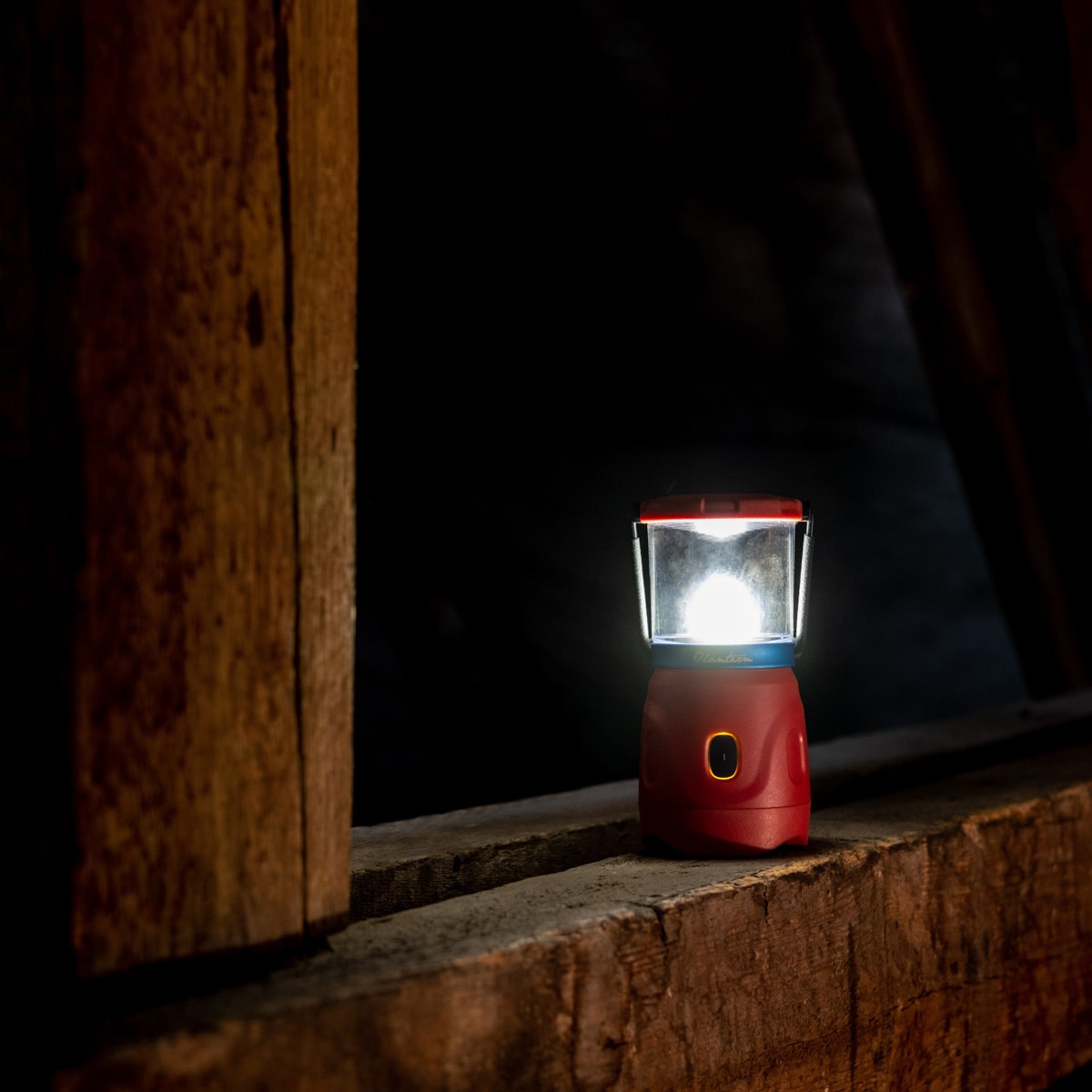 Lampa kempingowa Olight Olantern Wine Red - 360 lumenów
