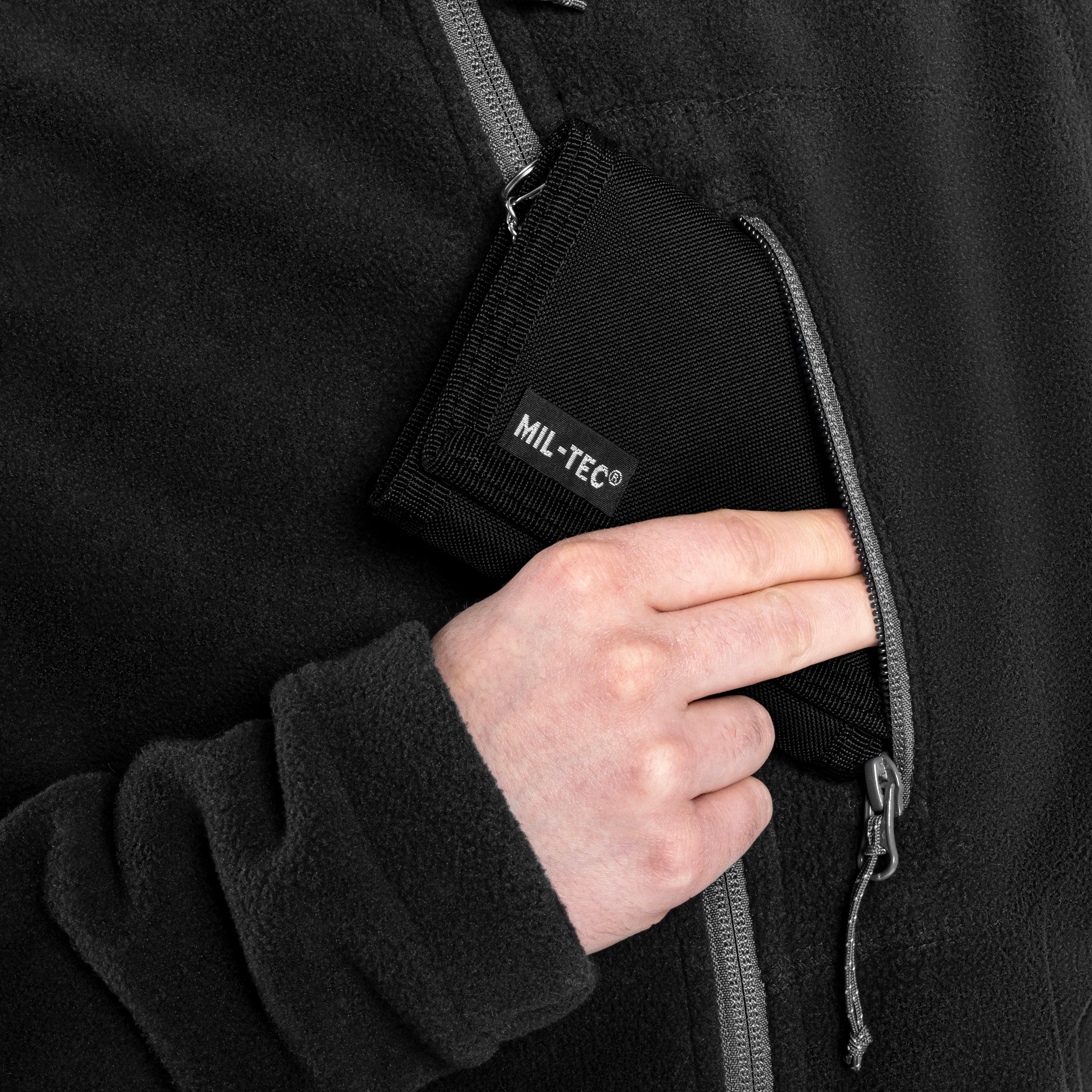 Portfel Mil-Tec z łańcuszkiem - Black