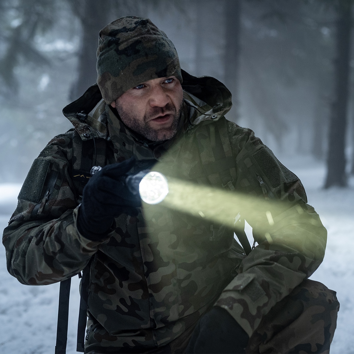 Latarka taktyczno-poszukiwawcza Olight Javelot Turbo - zasięg 1300 m