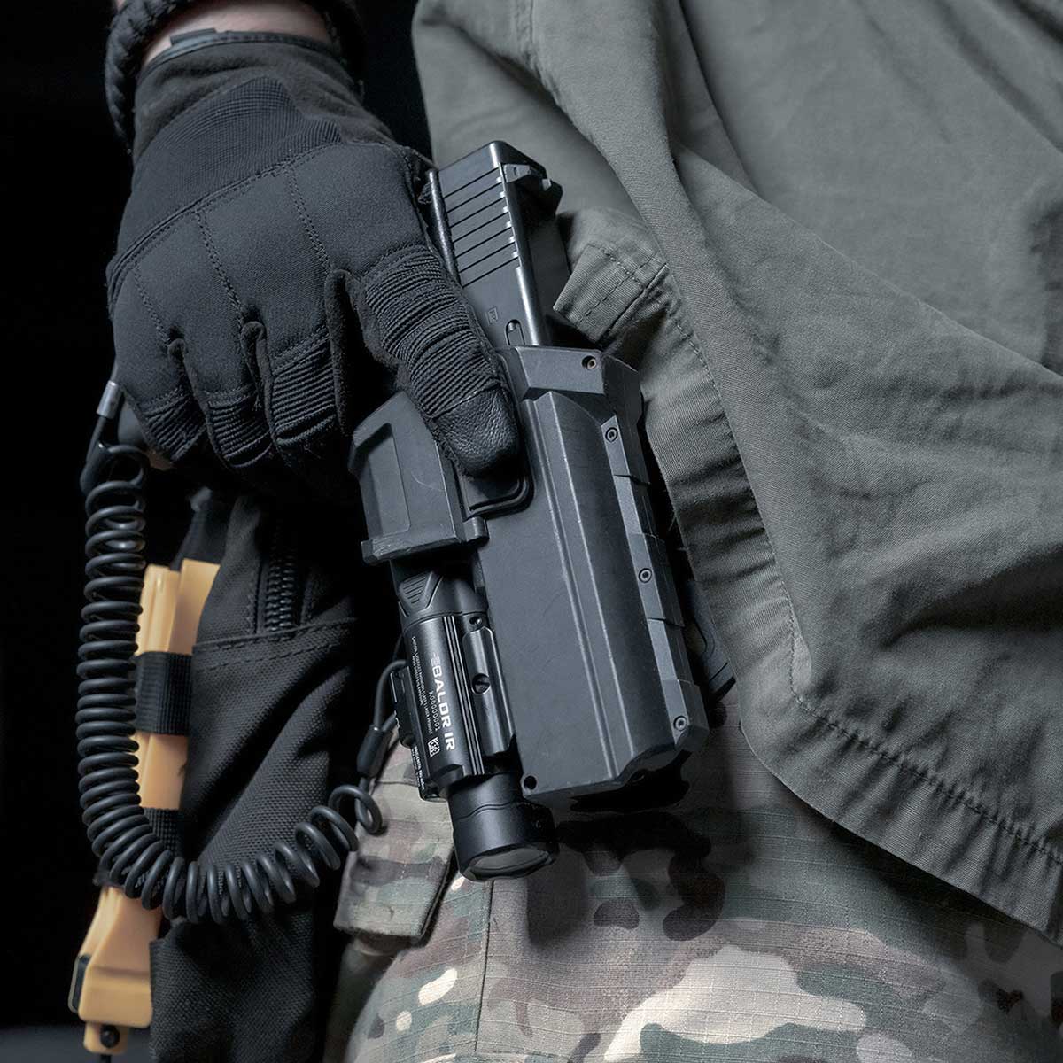 Latarka z celownikiem laserowym Olight BALDR IR - 1350 lumenów