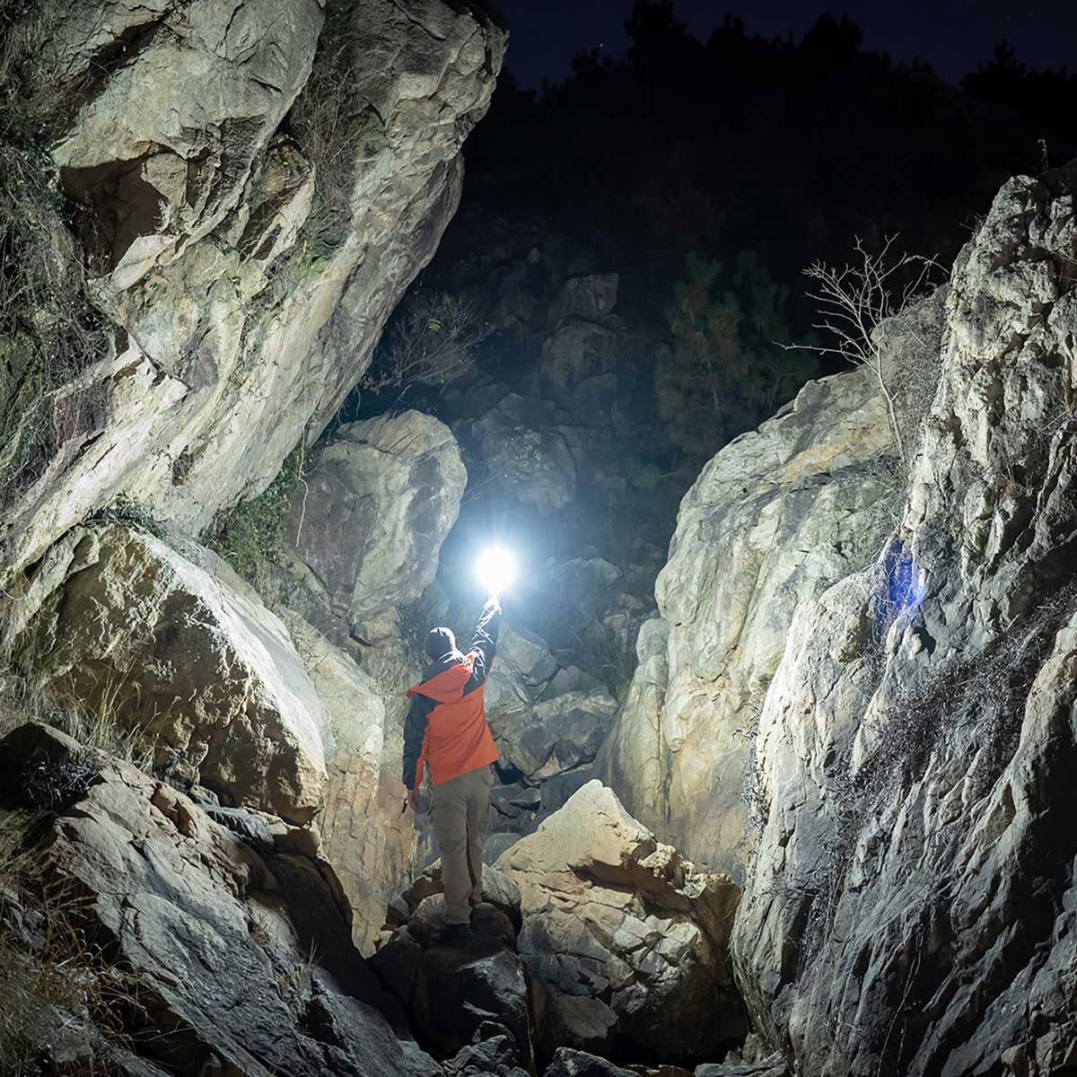 Latarka Olight Freyr Four Colors light - 1750 lumenów