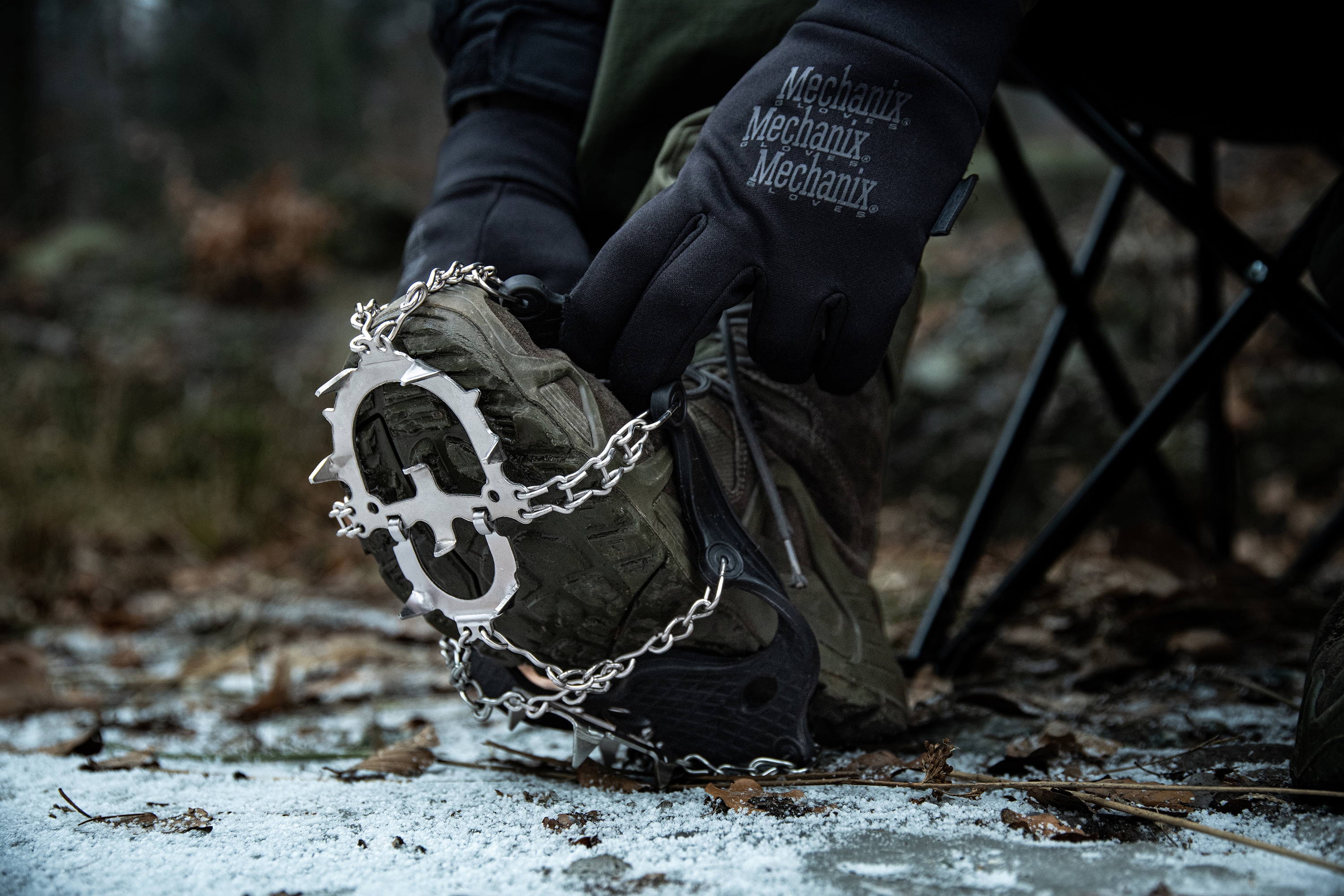 Raczki na buty Badger Outdoor Himalaya 12 Pro - Black