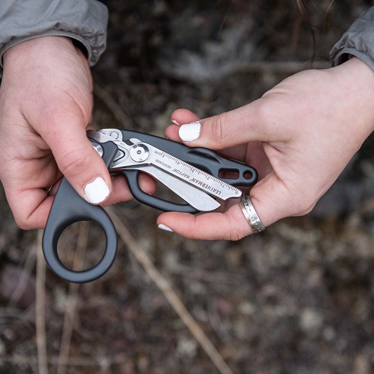 Мультитул Leatherman Raptor Response Cement Gray