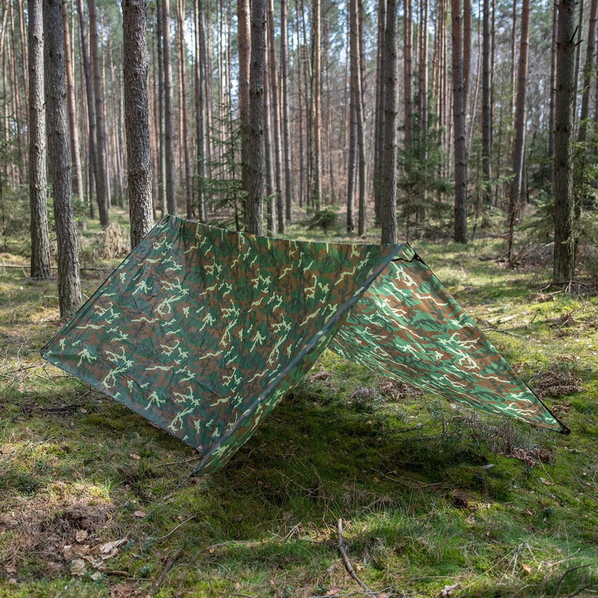 Płachta biwakowa MFH Tarp 2x3 - Woodland