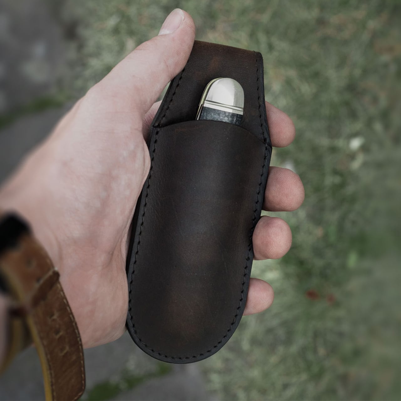 Etui Boker Magnetic Leather Pouch Small - Brown