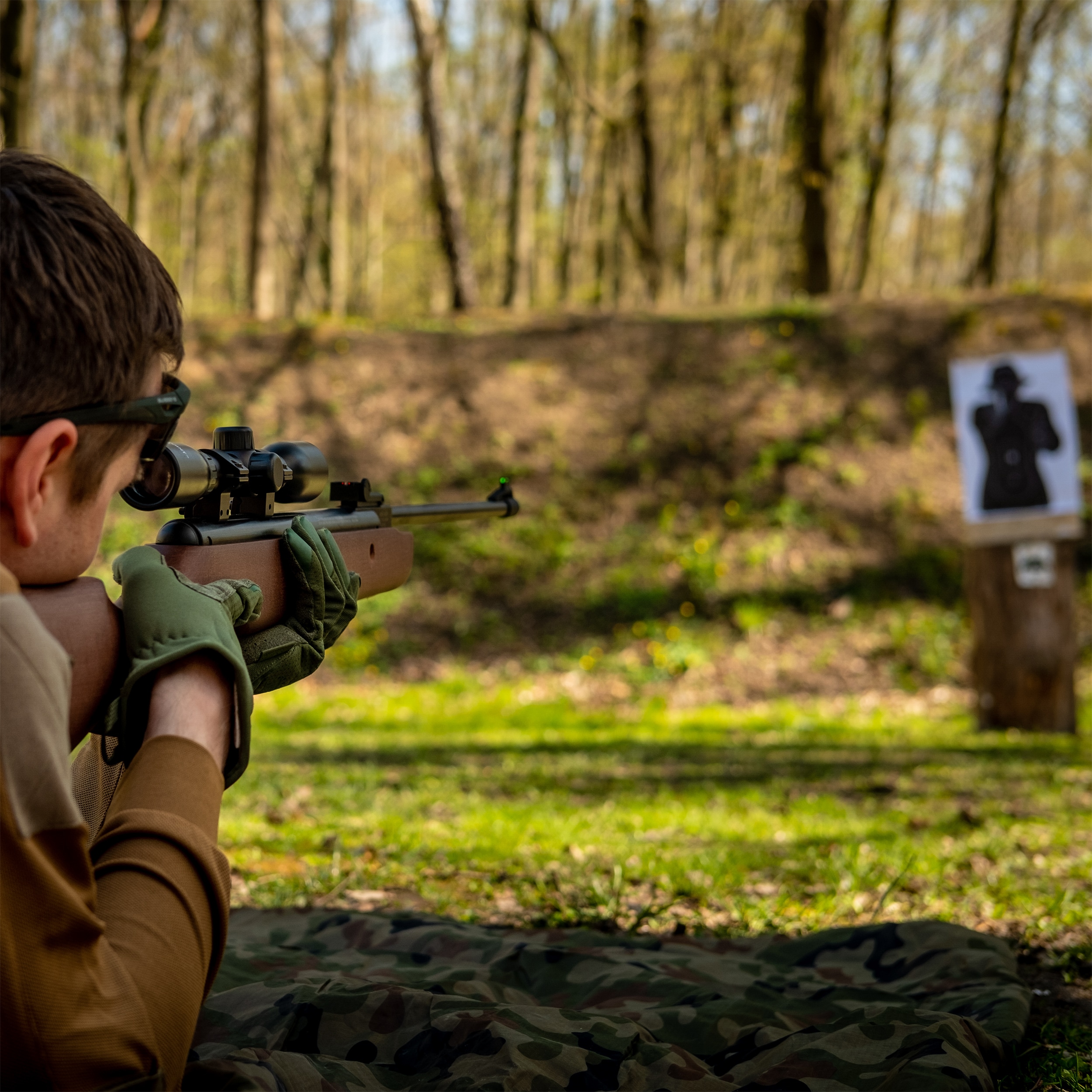 Пневматична гвинтівка Crosman Vantage Nitro Piston 4,5 мм з прицілом Center Point 4x32