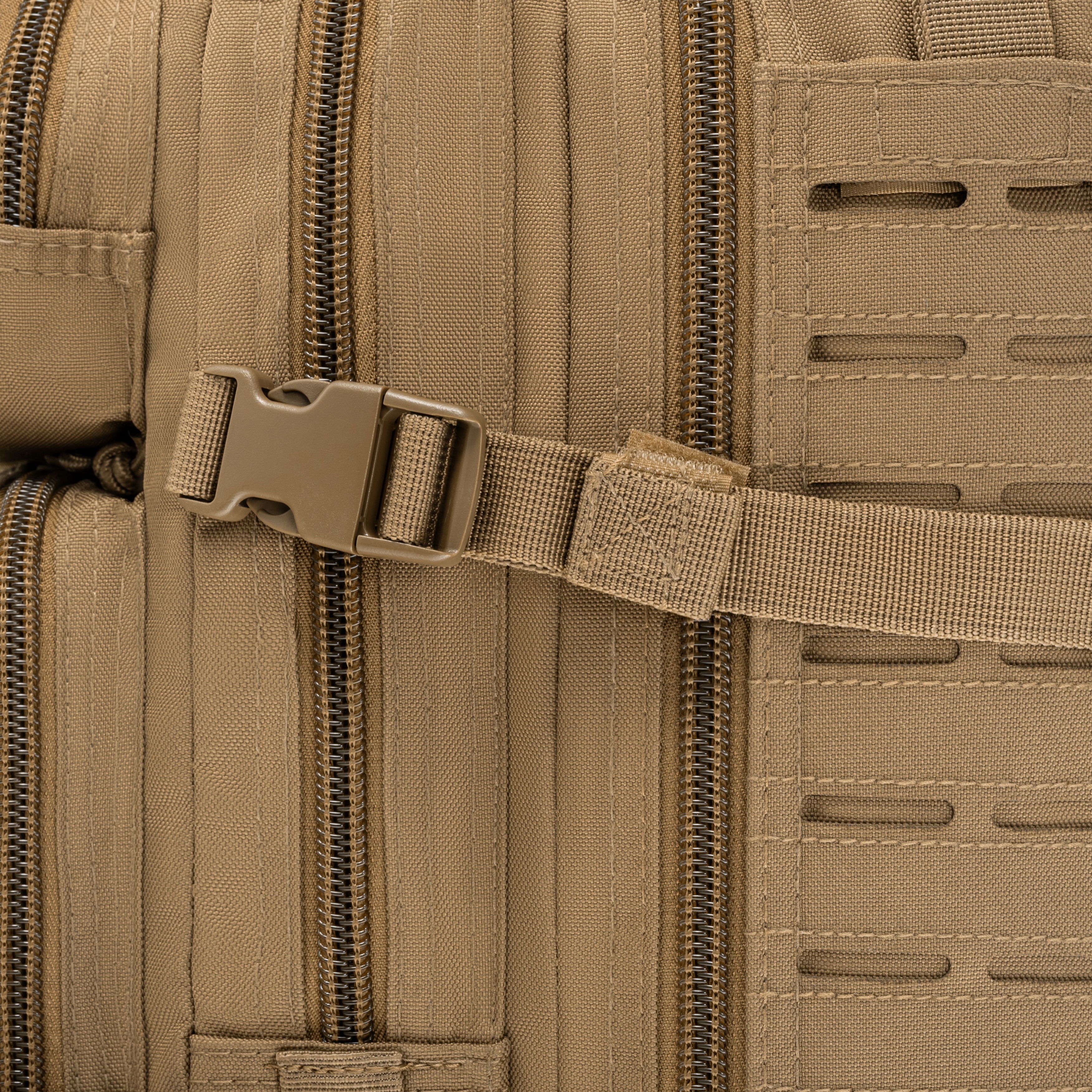 Plecak Mil-Tec Assault Pack Laser Cut Small 20 l - Coyote Tan