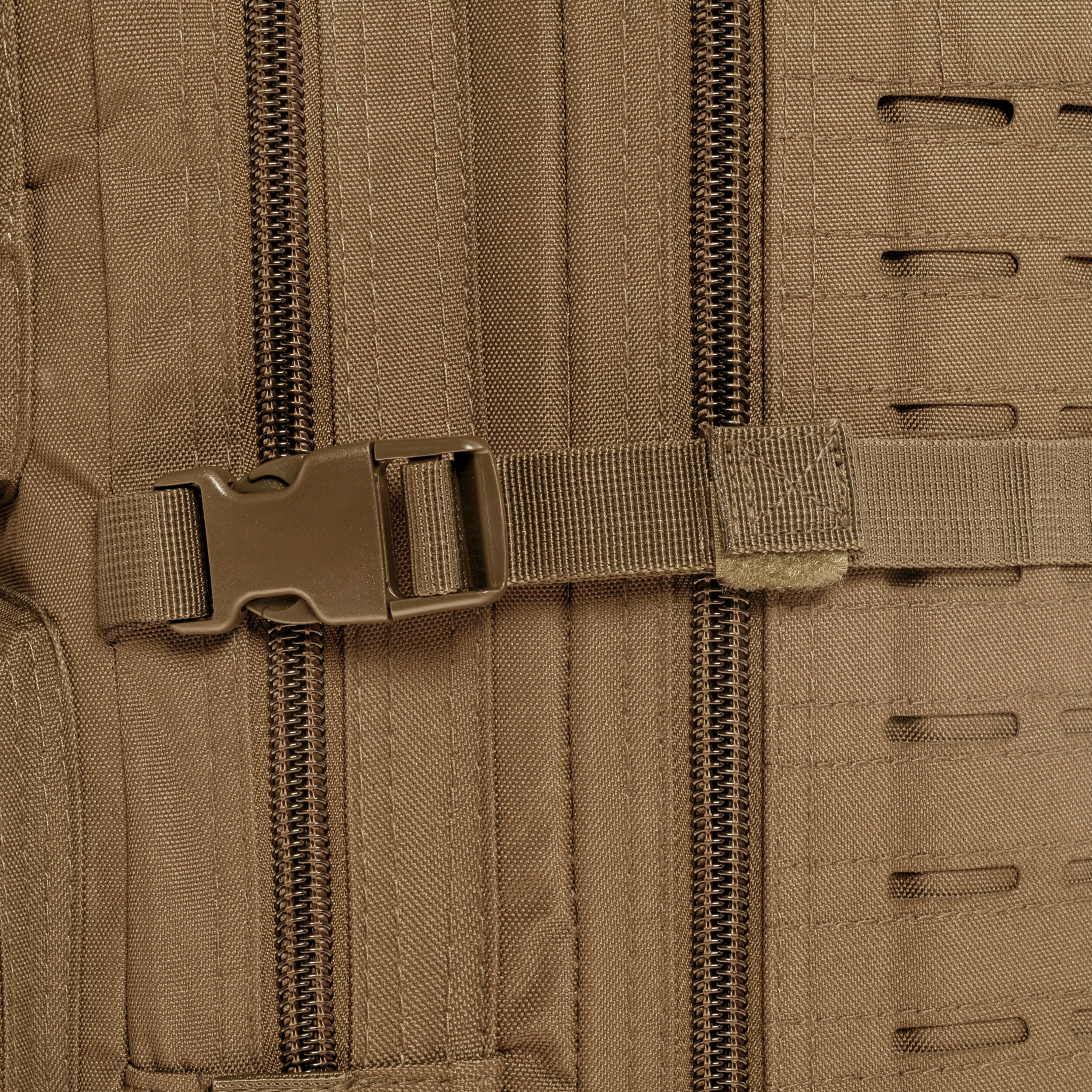 Plecak Mil-Tec Assault Pack Laser Cut Large 36 l - Coyote Tan