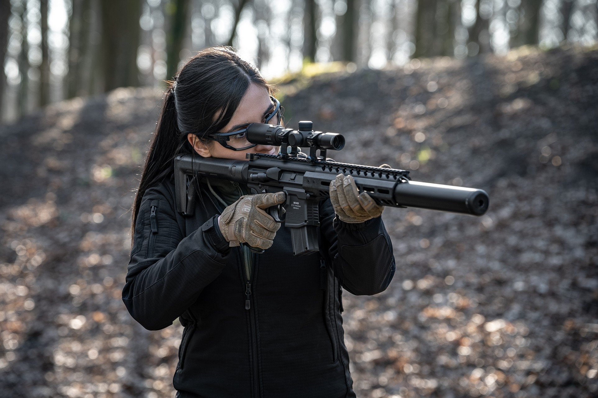 Wiatrówka Sig Sauer MCX 4,5 mm Gen. 2 z lunetą 1-4X24 - Black