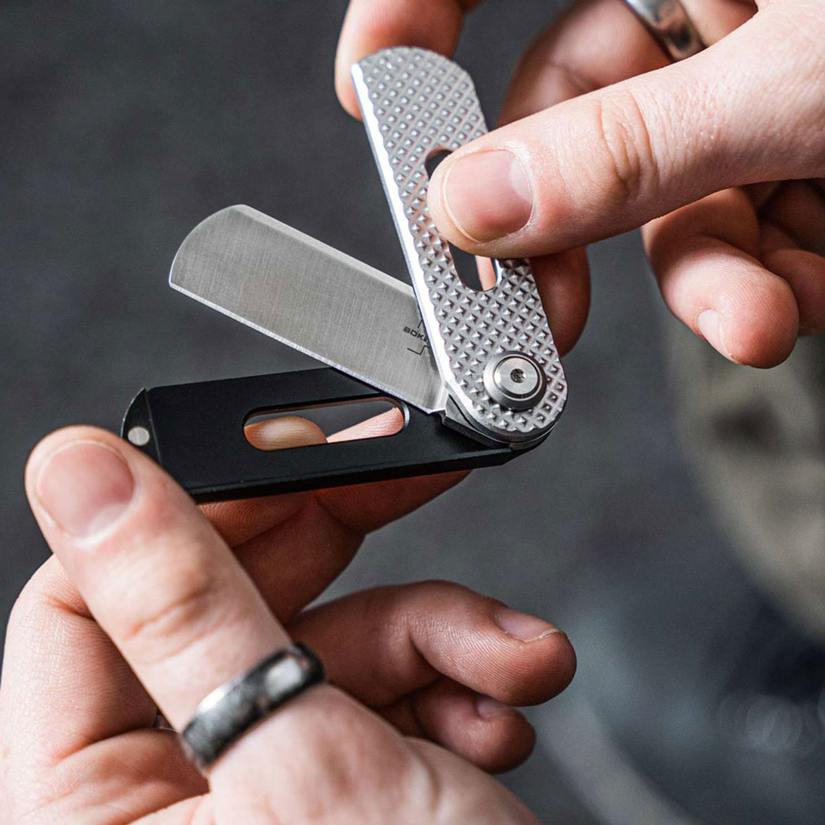 Nóż składany Boker Plus Ovalmoon Swivel