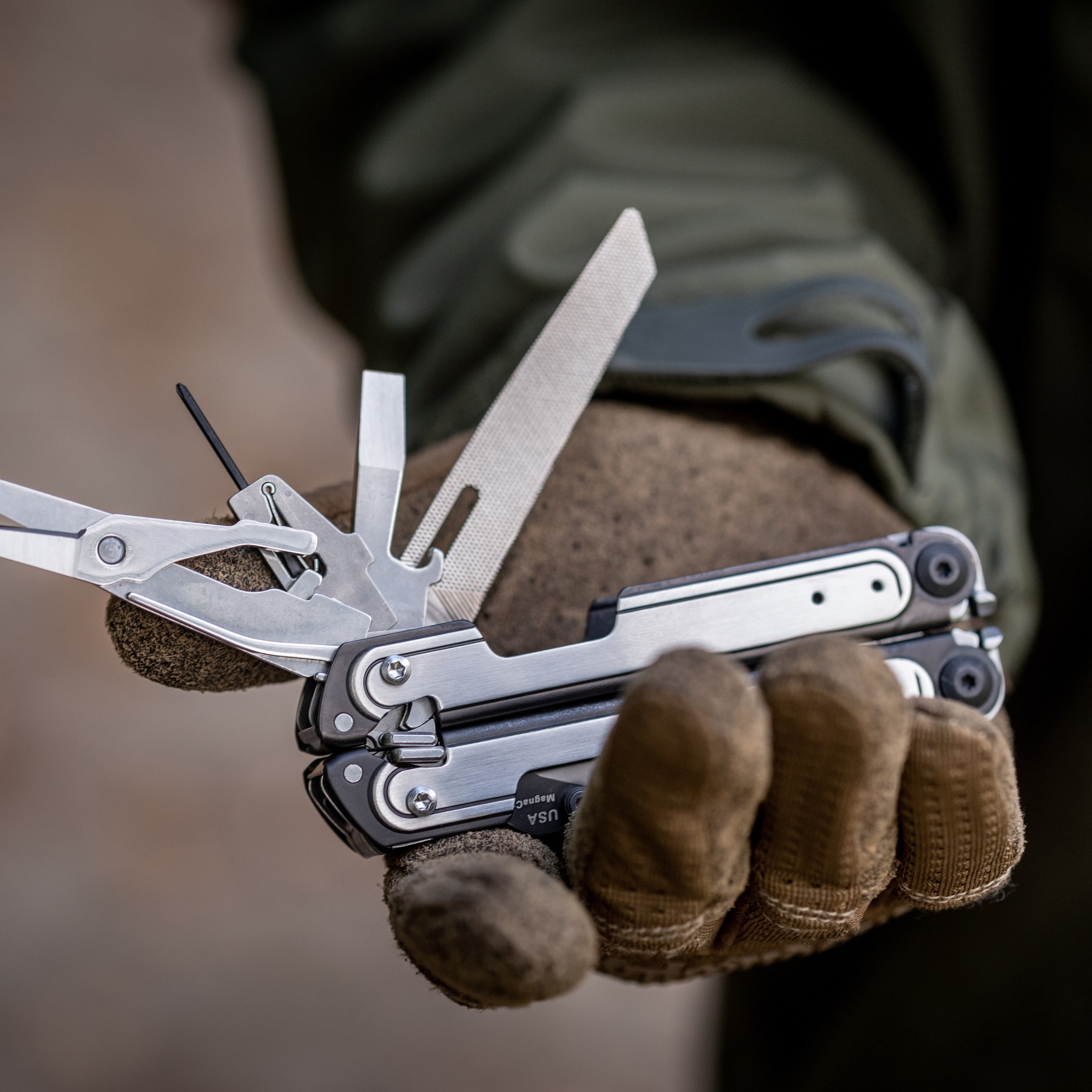 Multitool Leatherman ARC z kaburą