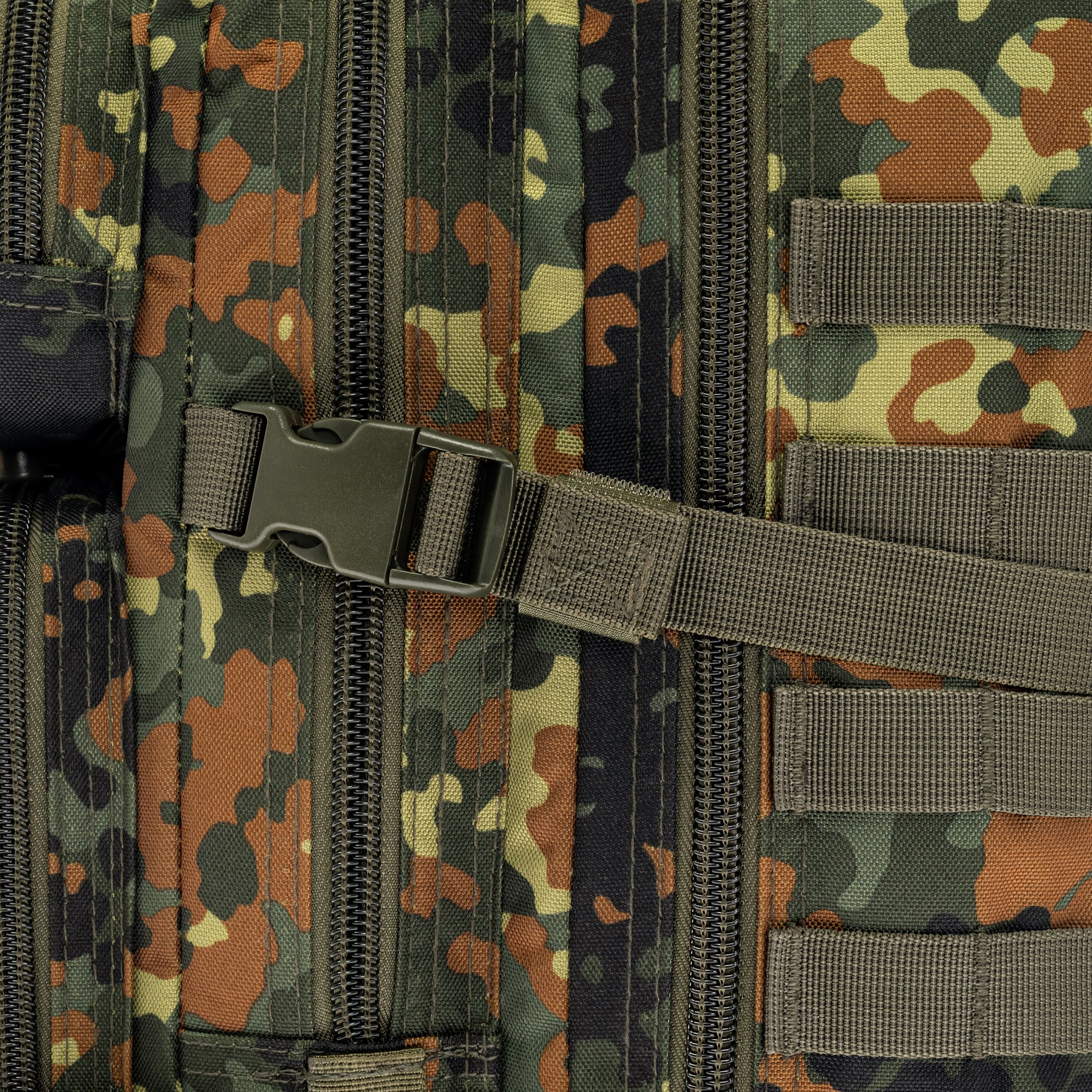 Plecak Mil-Tec Assault Pack Small 20 l - Flecktarn