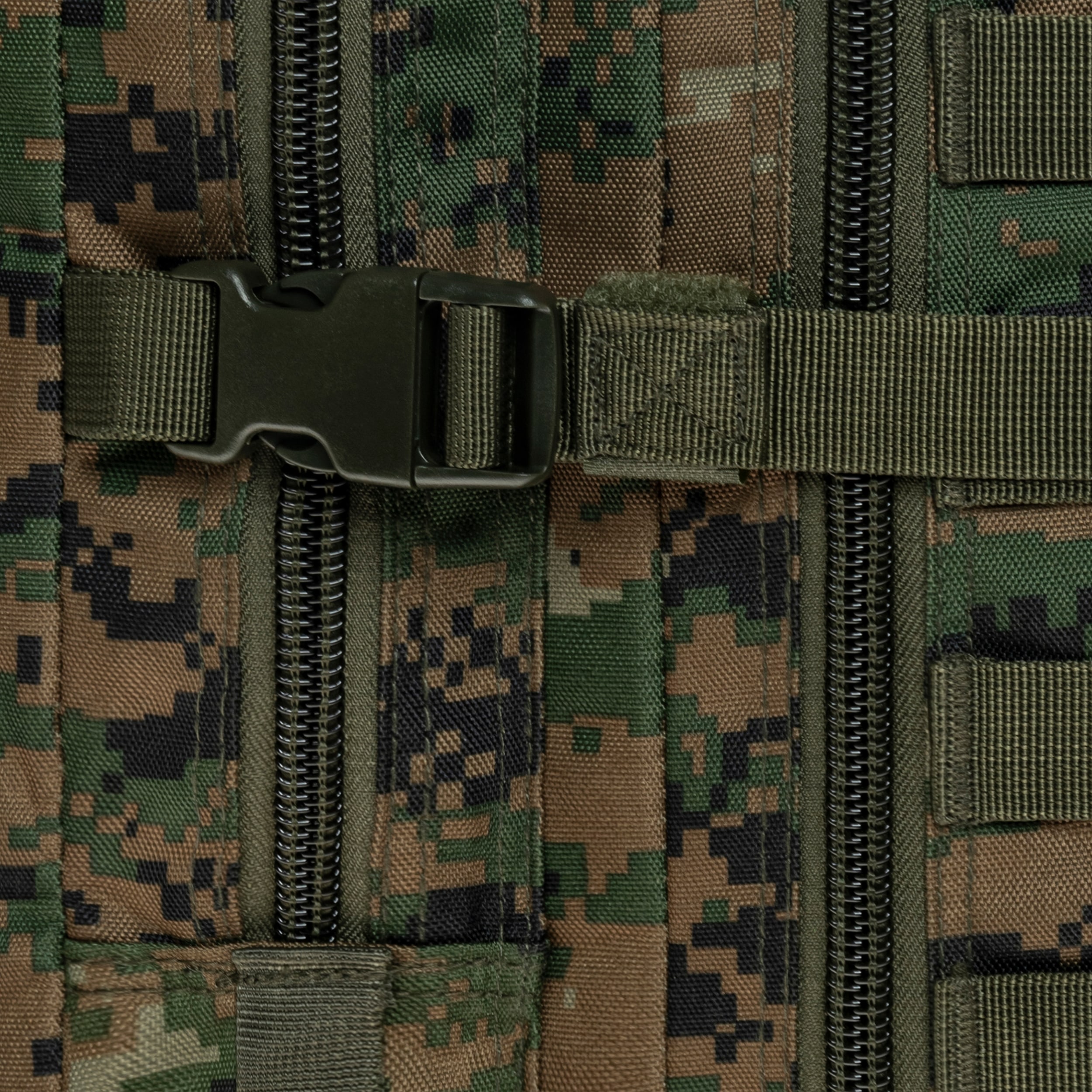 Plecak Mil-Tec Assault Pack Large 36 l - Digital Woodland