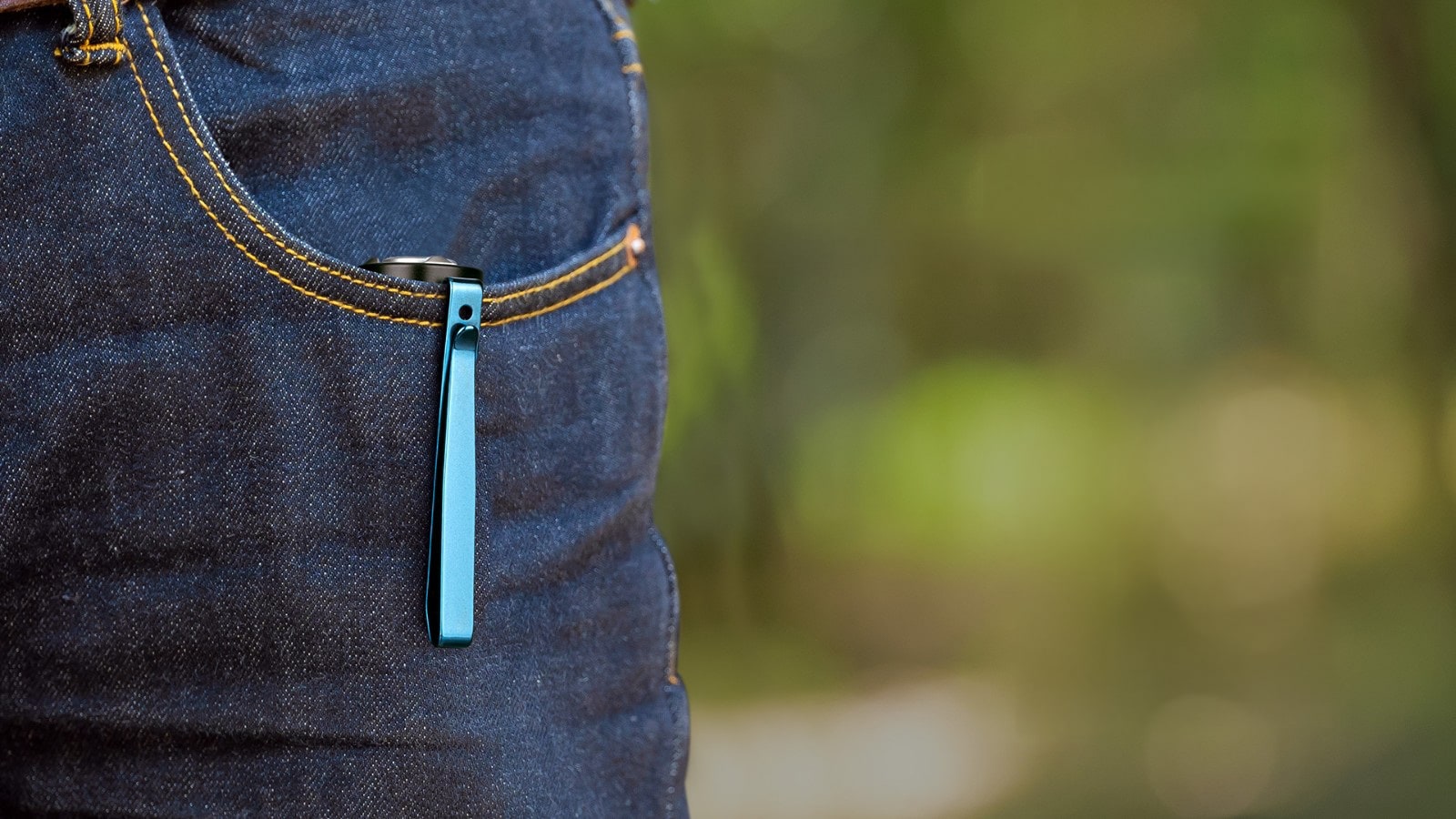 Latarka taktyczna Olight Warrior Mini 2 Black - 1750 lumenów