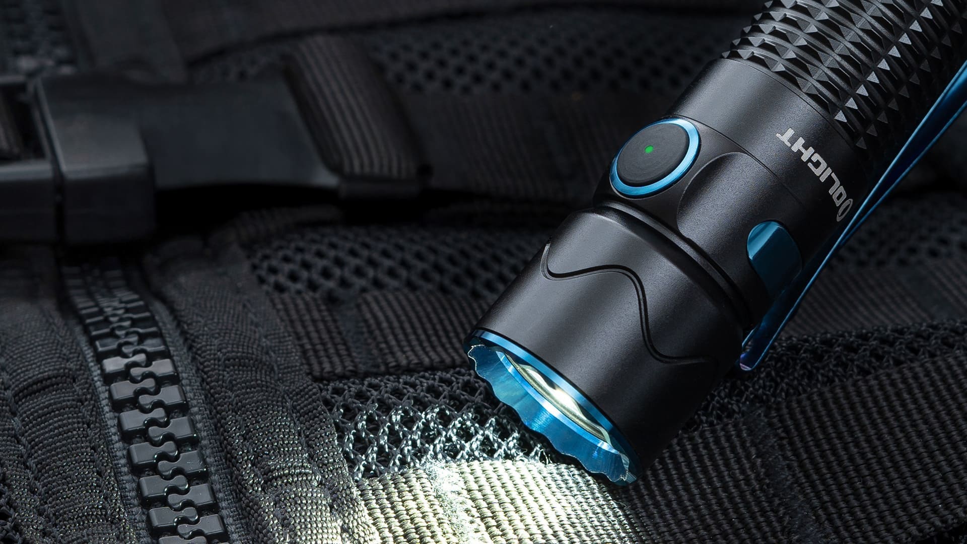 Latarka taktyczna Olight Warrior Mini 2 Black - 1750 lumenów