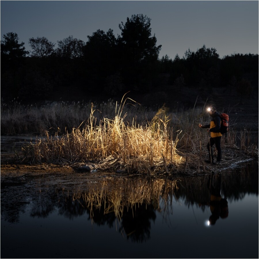 Latarka czołowa Fenix HP16R - 1250 lumenów 