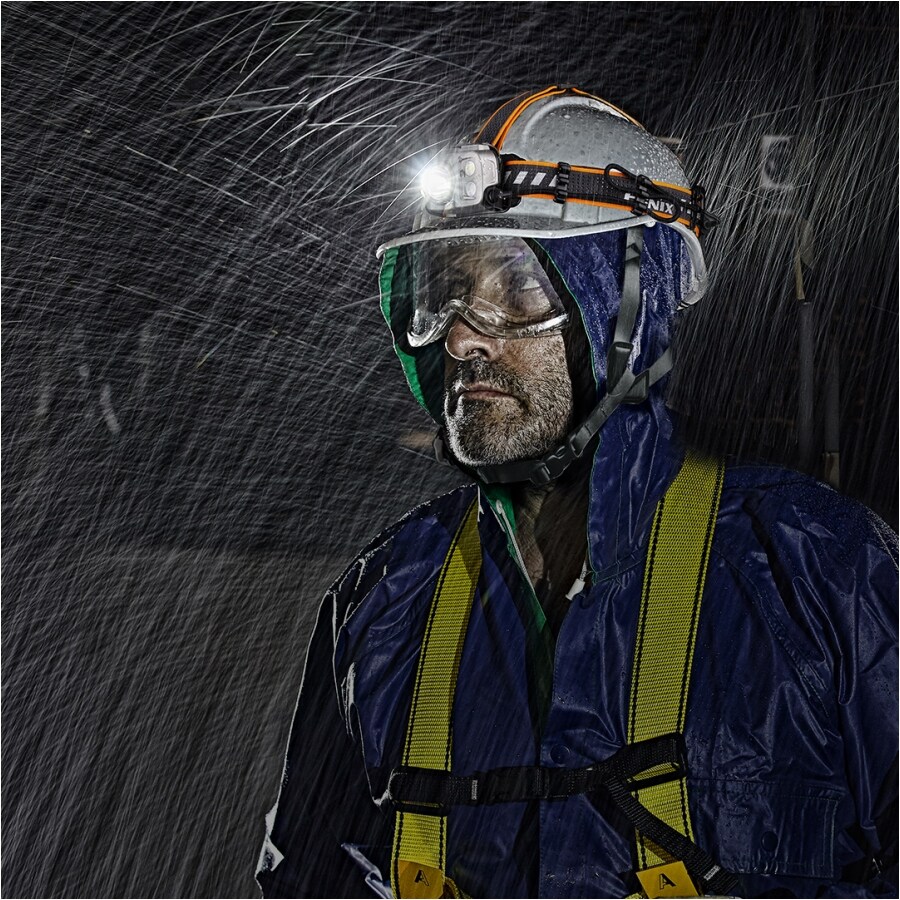 Latarka czołowa Fenix HP16R - 1250 lumenów 