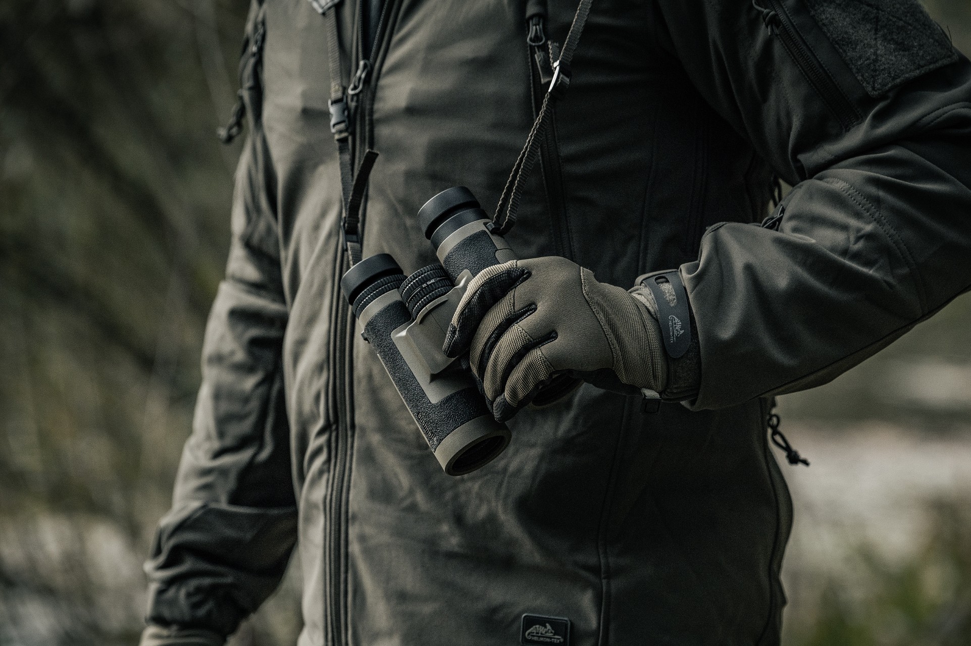 Kurtka Helikon-Tex Gunfighter Softshell Shark Skin Windblocker - Taiga Green