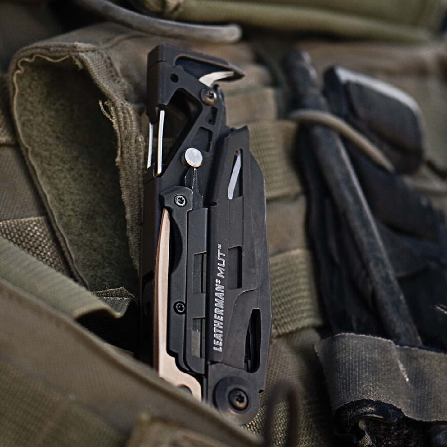 Мультитул Leatherman MUT (833093)