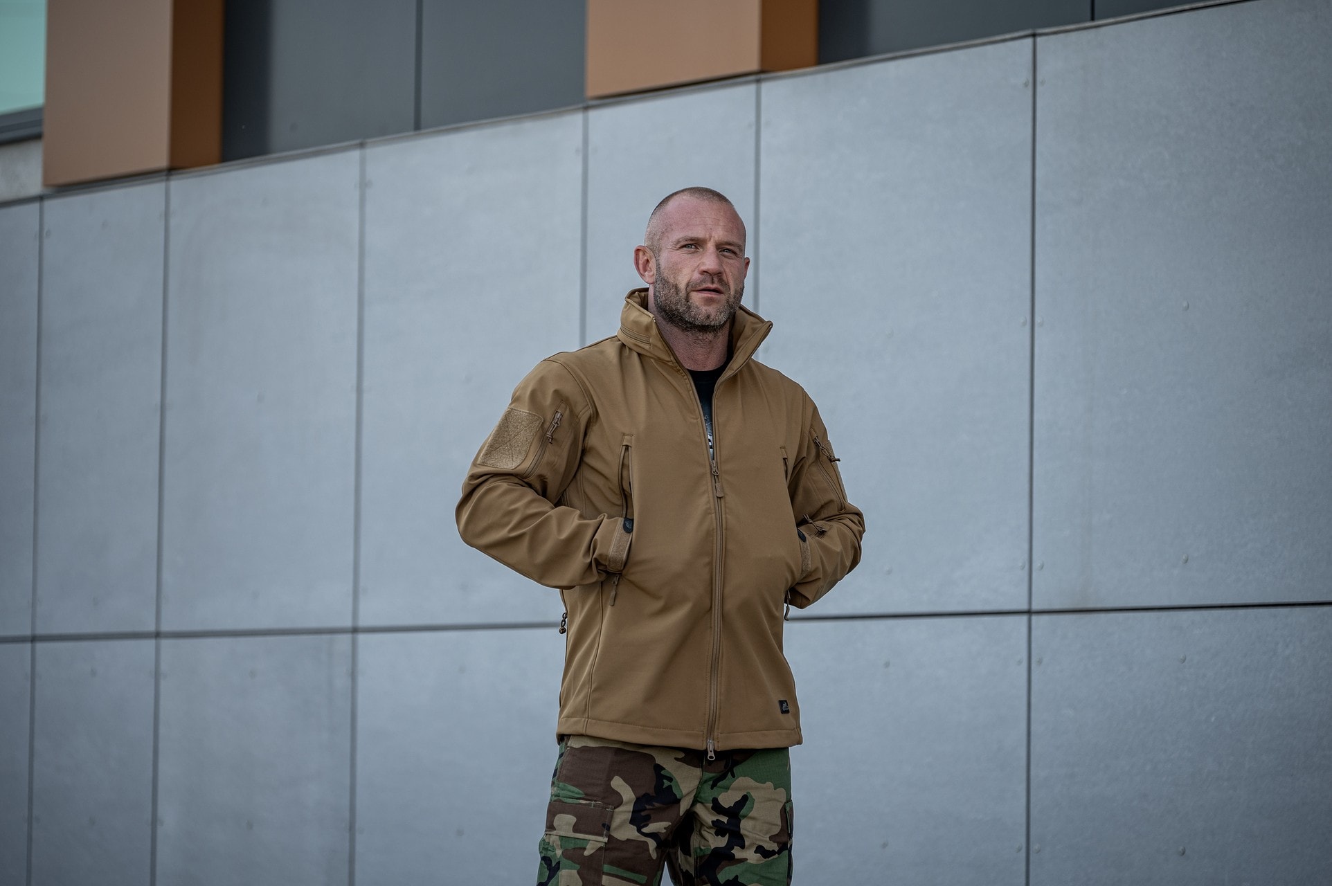 Kurtka Helikon Gunfighter Softshell Shark Skin Windblocker - Coyote