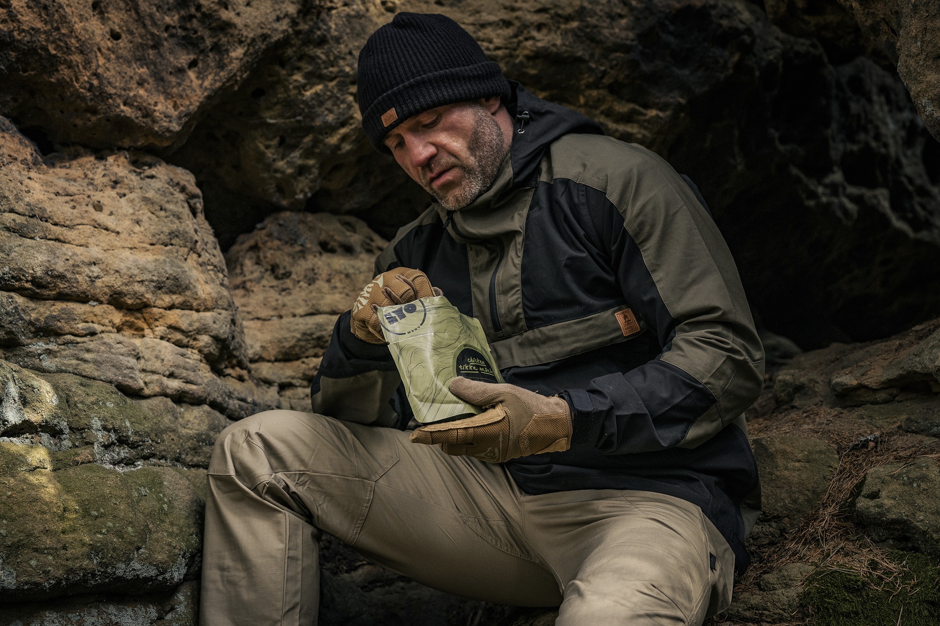 Куртка Helikon Woodsman Anorak - Black/Taiga Green