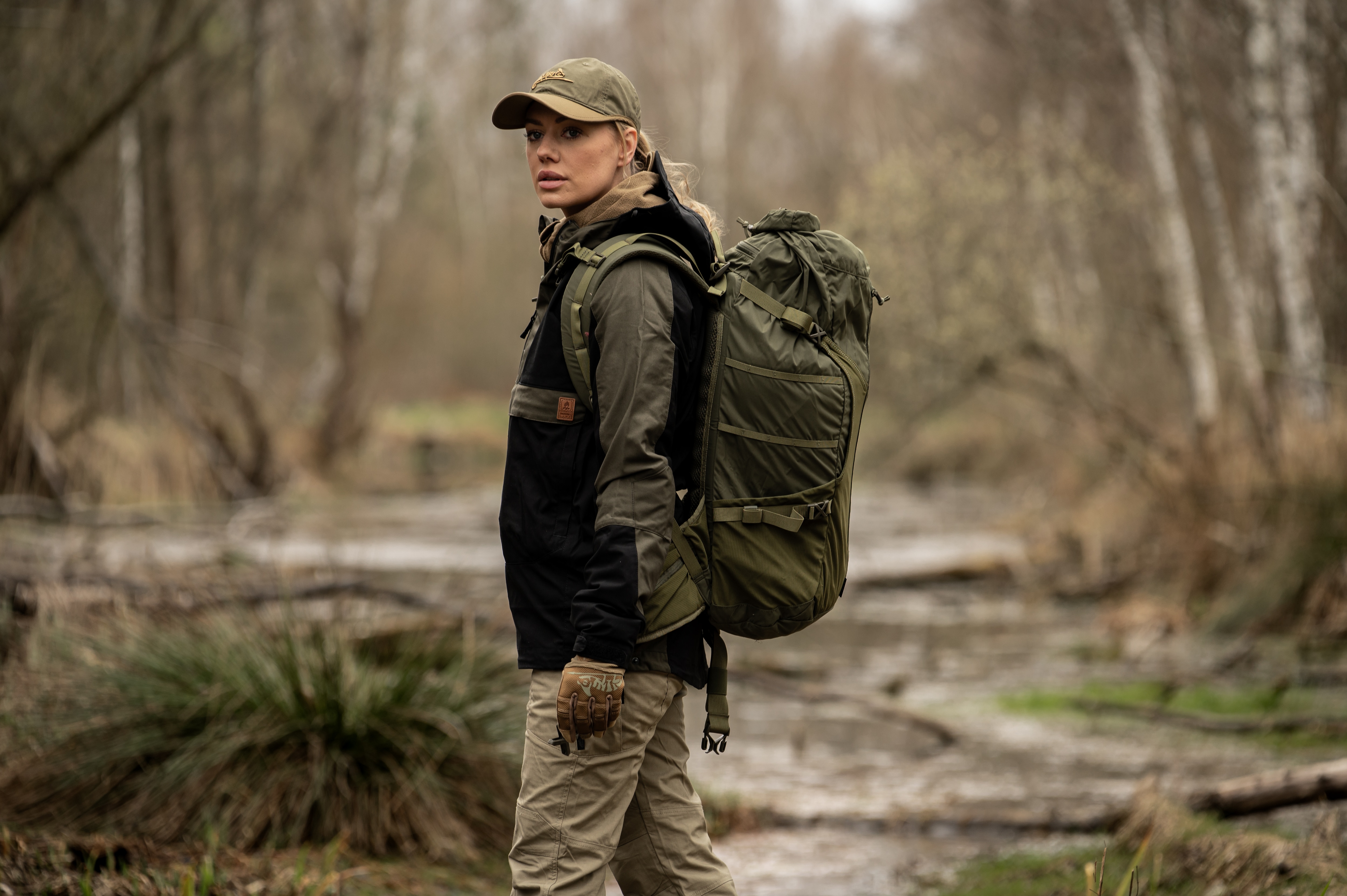 Куртка Helikon Woodsman Anorak - Black/Taiga Green
