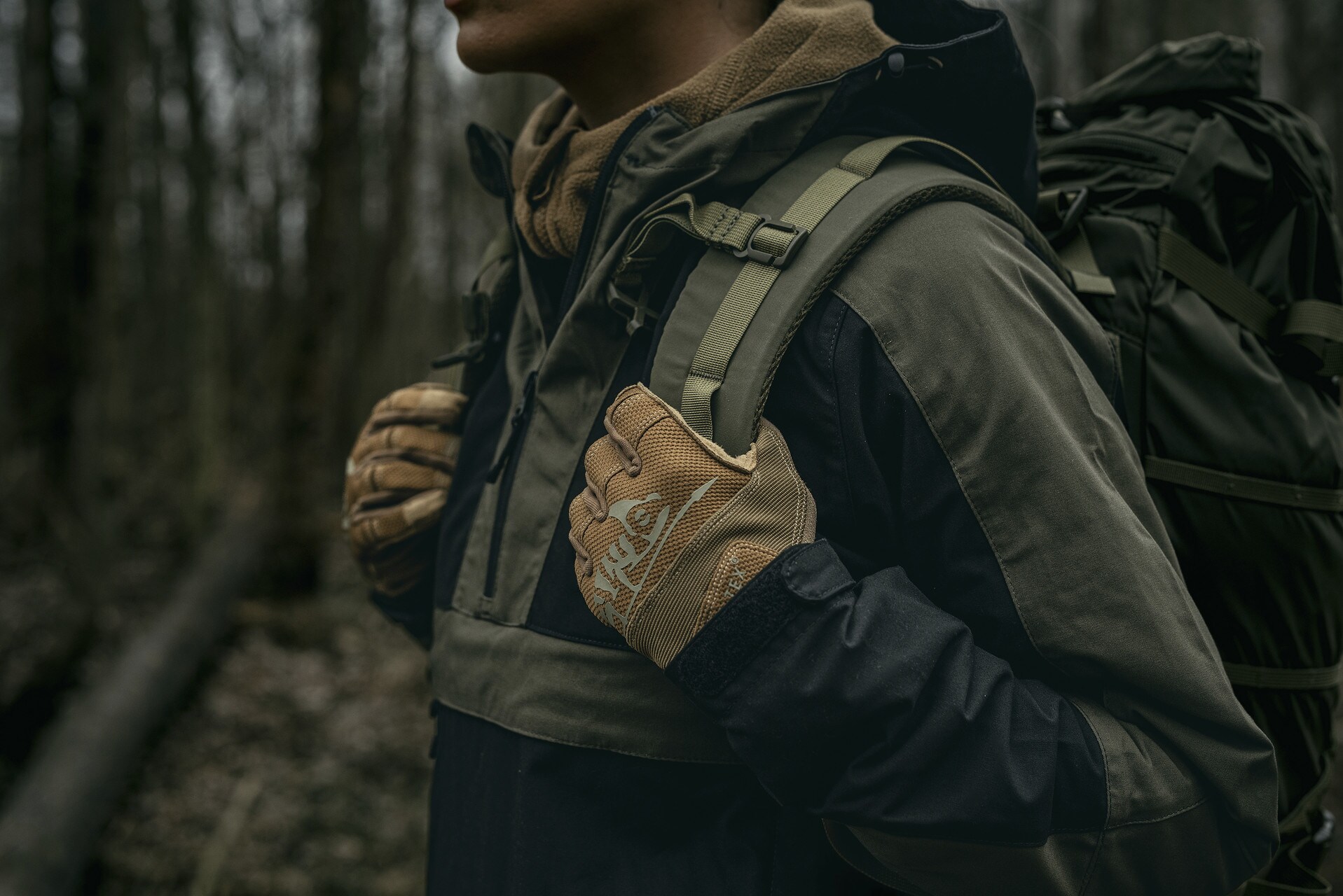 Куртка Helikon Woodsman Anorak - Black/Taiga Green