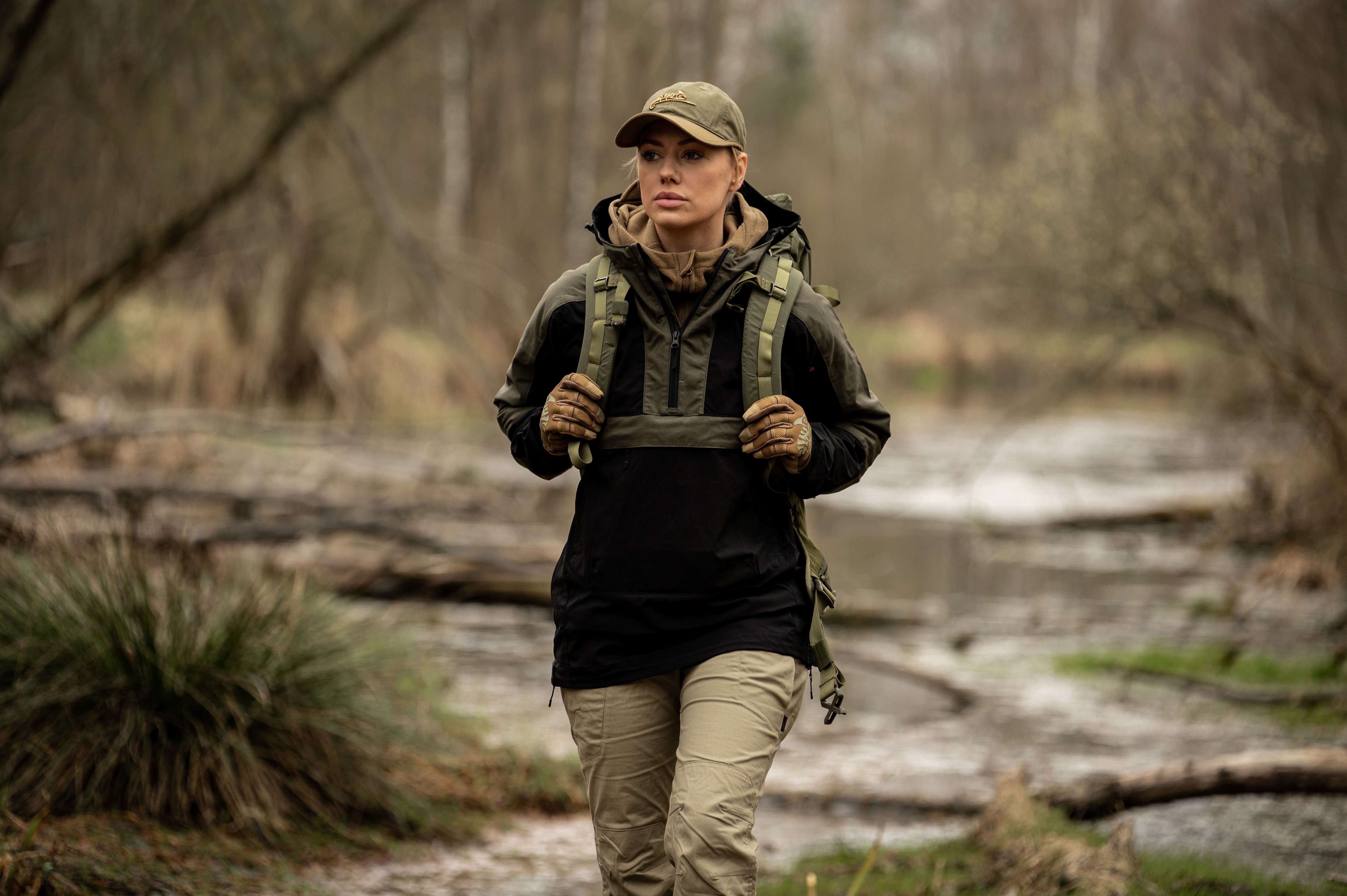 Куртка Helikon Woodsman Anorak - Black/Taiga Green