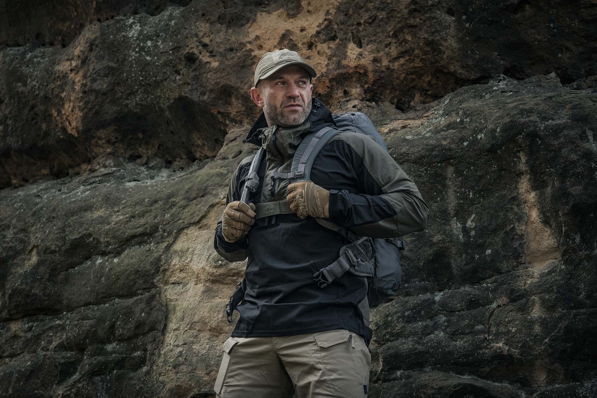 Куртка Helikon Woodsman Anorak - Black/Taiga Green