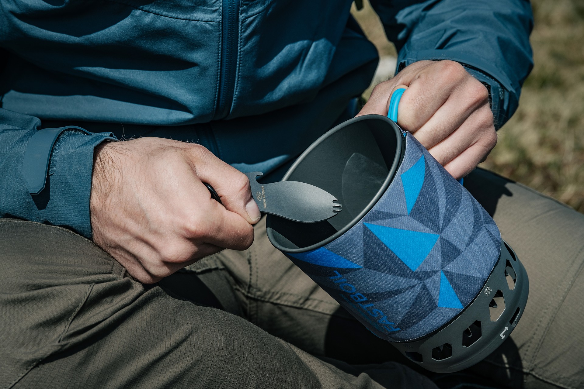 Niezbędnik Highlander Outdoor Foon 5 In 1 Tool z karabińczykiem