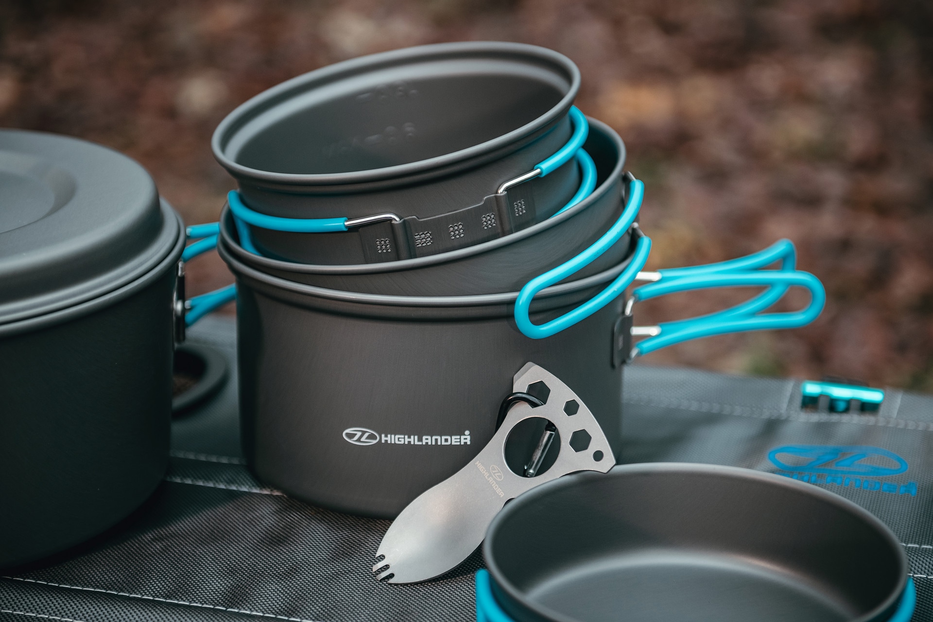 Zestaw naczyń turystycznych Highlander Outdoor Vertex Family 4-częściowy