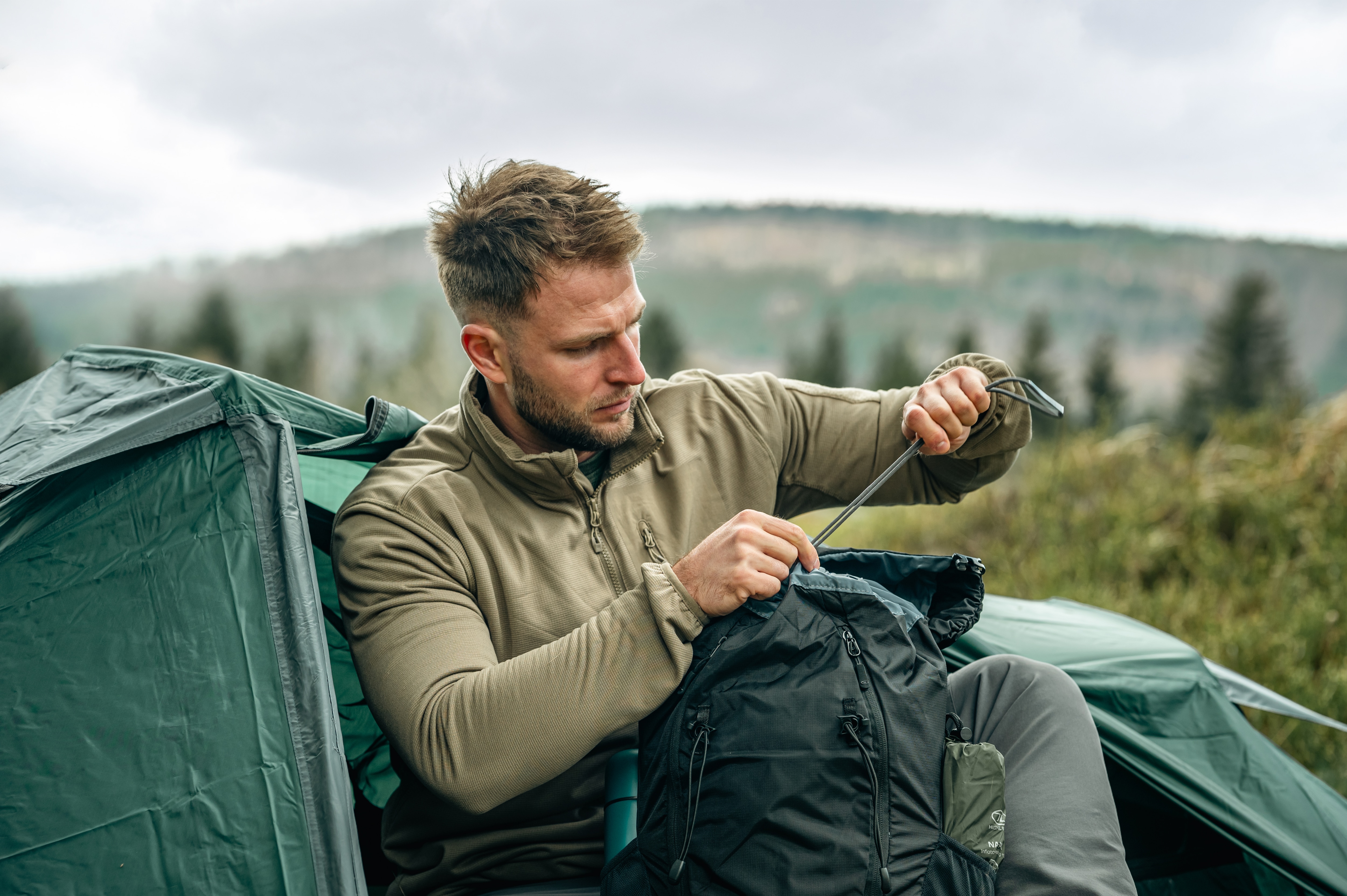 Plecak Highlander Outdoor Trail 30 l - Black