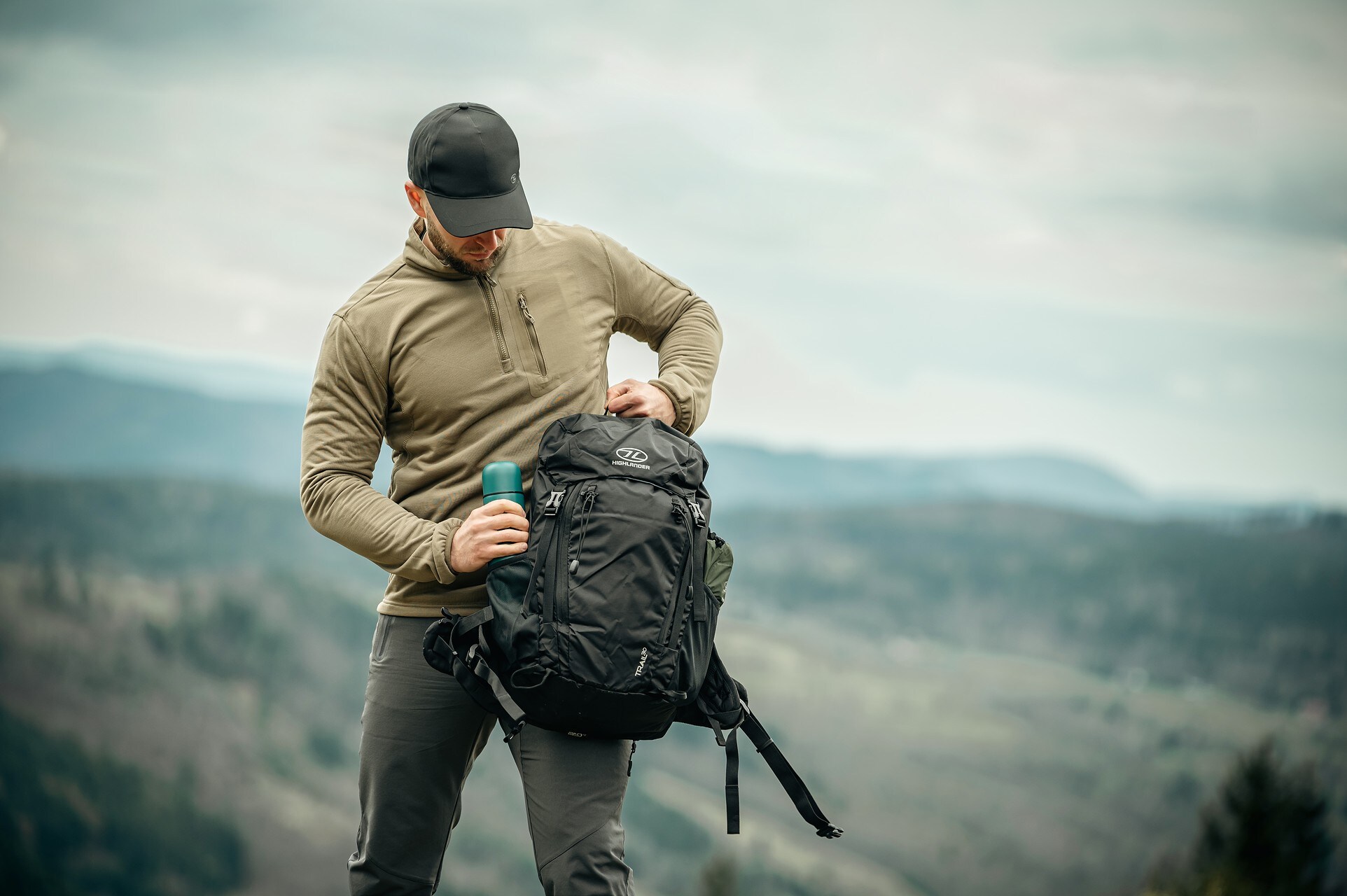 Plecak Highlander Outdoor Trail 30 l - Black