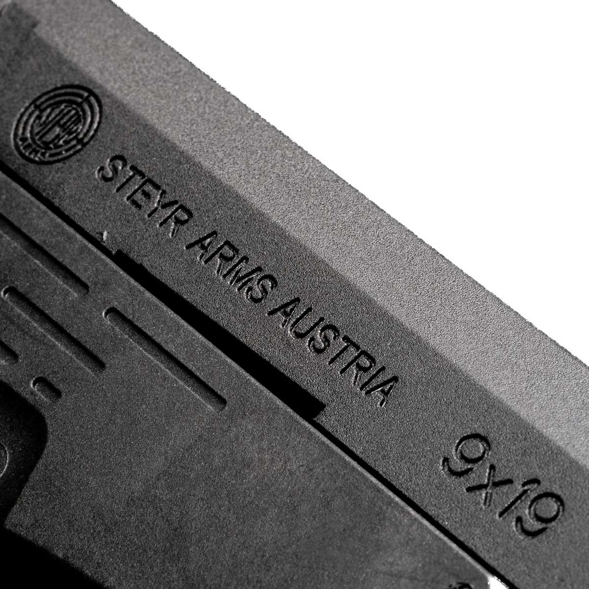 Пістолет GBB ASG Steyr L9-A2 CO2