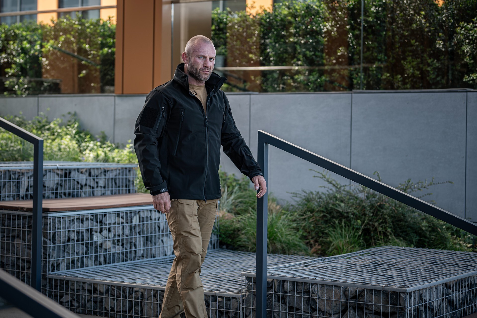 Kurtka Helikon-Tex Gunfighter Softshell Shark Skin Windblocker - Black