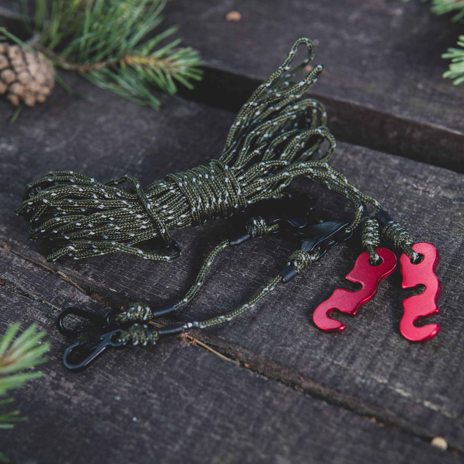 Zawieszenie płachty biwakowej Tigerwood Reflective Green Silk 7 m