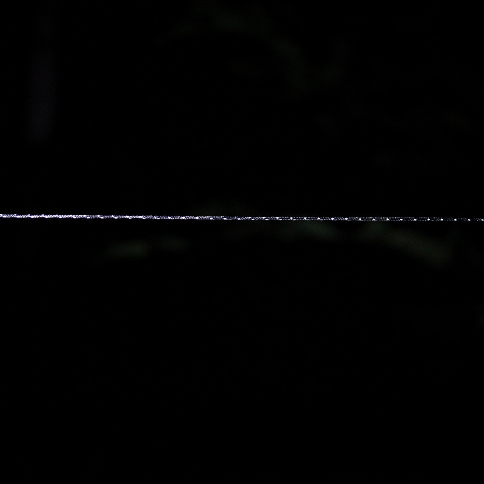 Підвіска для тенту до кемпінгу Tigerwood Reflective Black Silk 7 м