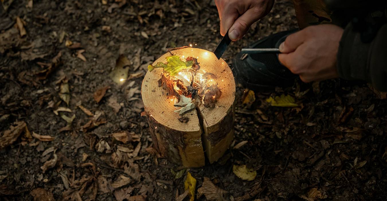 How and with what to start a fire in the field?