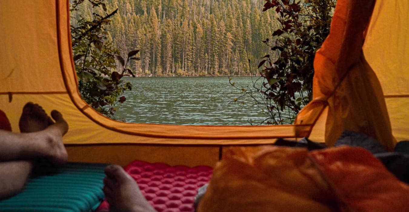 How do you choose a sleeping bag?