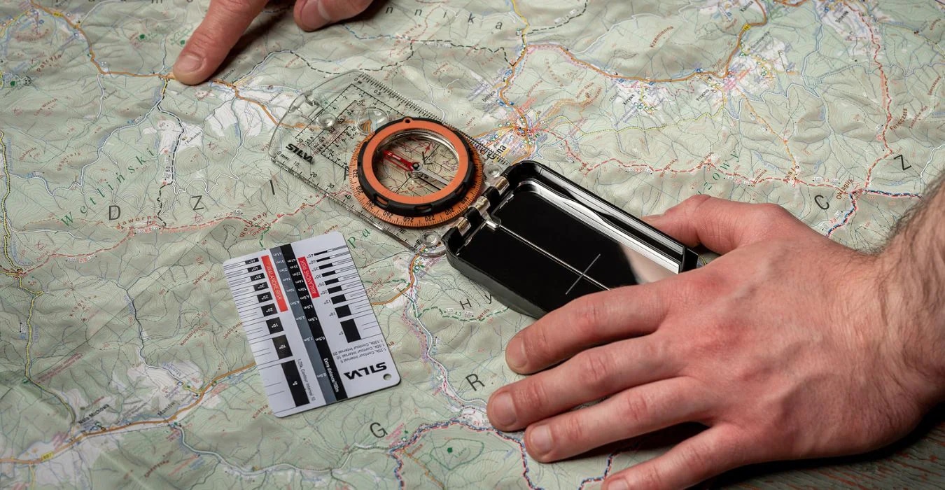 How to use a compass and map - basics of field navigation 
